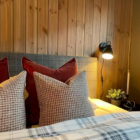 Leilighet Highland I Pool I Sauna I Sleeps 6