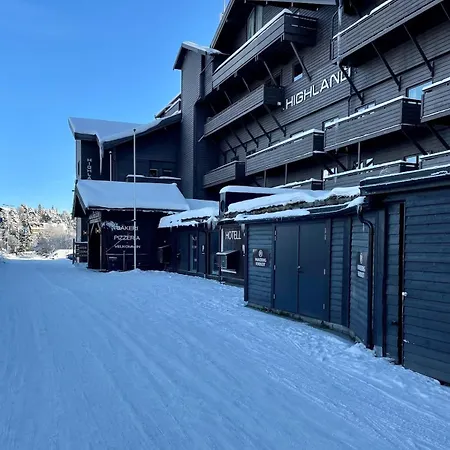 Apartman Highland I Pool I Sauna I Sleeps 6